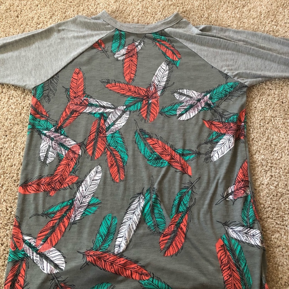 LuLaRoe Sloan in feather print!